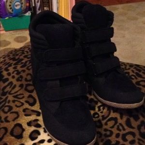 Black Dream out loud wedge shoes